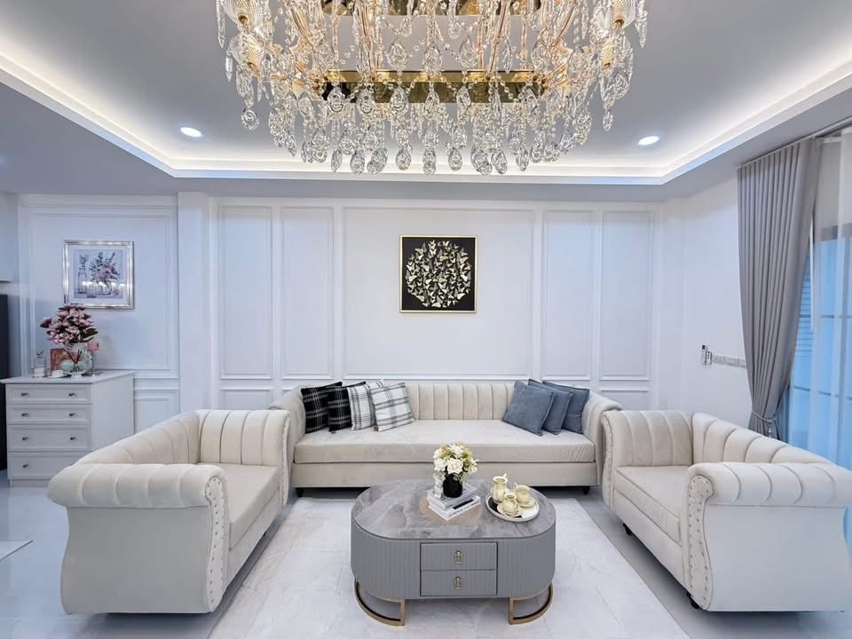 บ้านเดี่ยวขนาดใหญ่ บนที่ดินกว้าง ฟังก์ชันครบ เหมาะสำหรับครอบครัวใหญ่หรือซื้อเพื่อการอยู่อาศัยระยะยาว