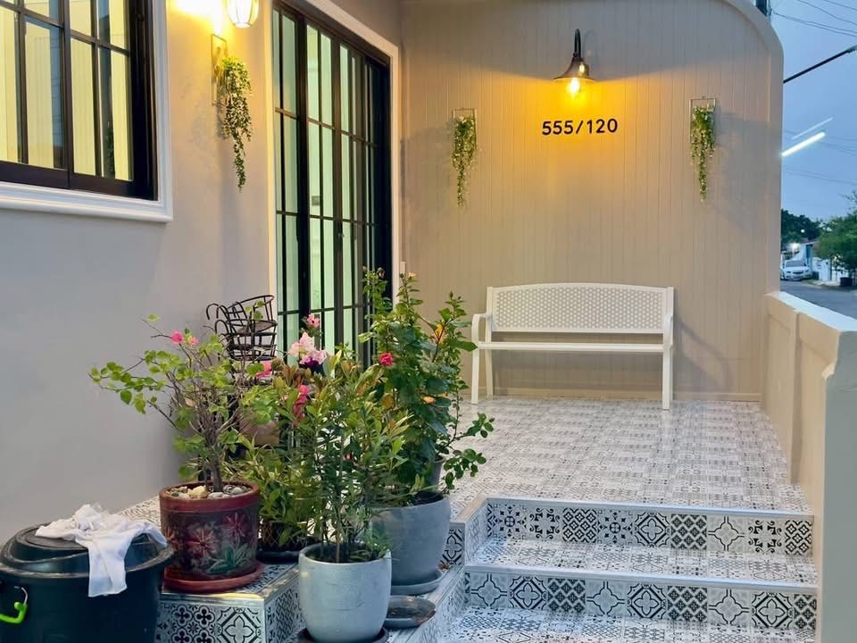 บ้านแฝดขนาด 30 ตารางวา ฟังก์ชันลงตัว เหมาะสำหรับอยู่อาศัยหรือซื้อไว้ลงทุน ตกแต่งเสร็จ พร้อมเข้าอยู่ทันที